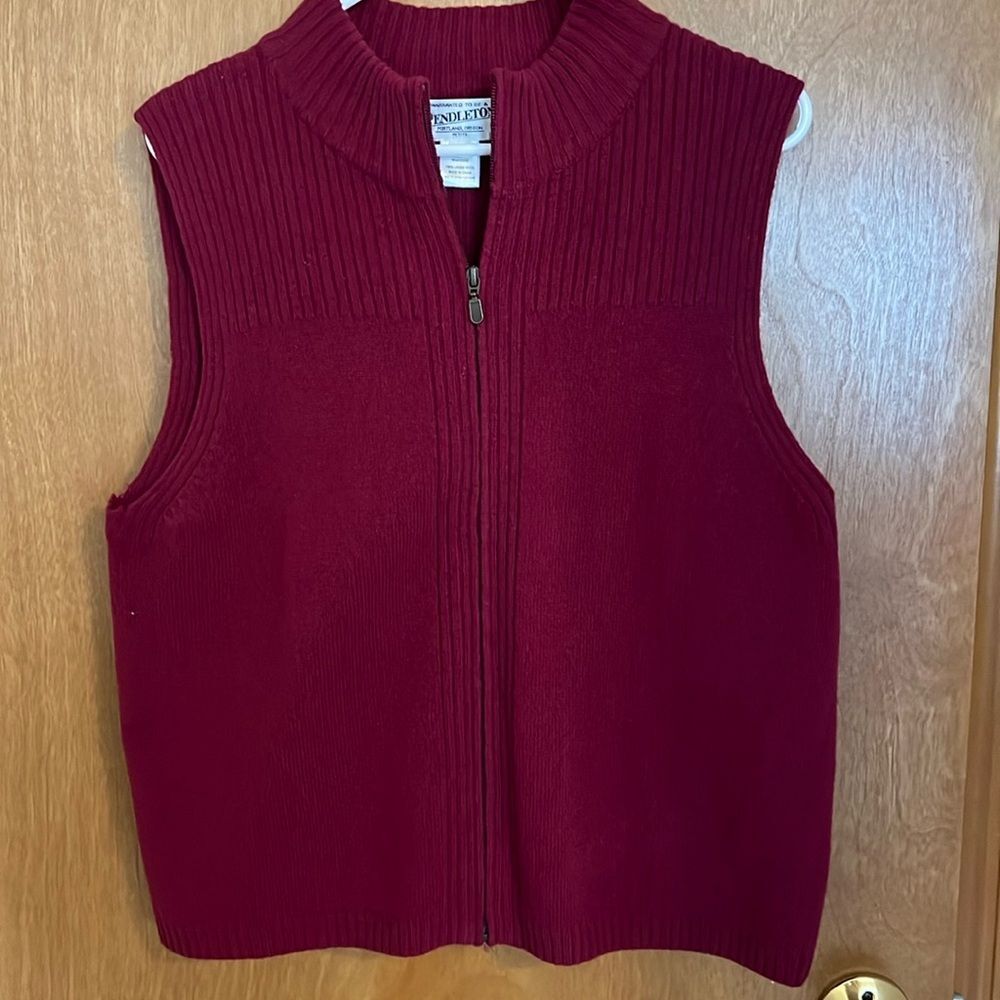 Vintage Pendleton Red 100% Lambs Wool Sweater Vest Petite large PL